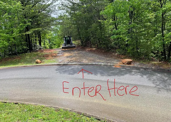 Deals! - 10 Min To Parkway - Mt View- Hot Tub-Cozy Cabin
