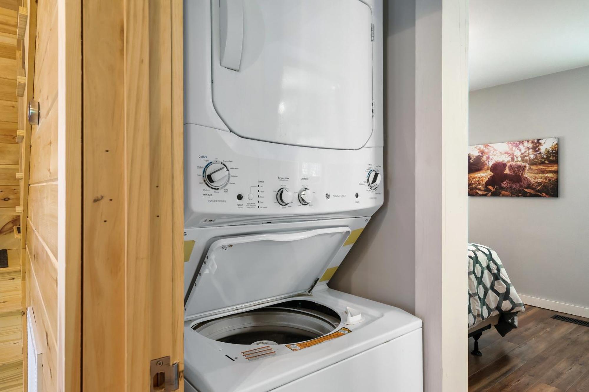 Holiday home Deals! - 10 Min To Parkway - Mt View- Hot Tub-Cozy Cabin *