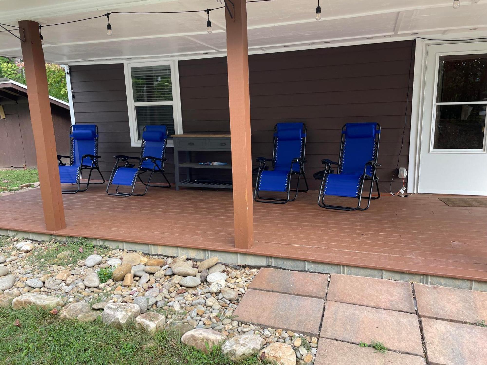 Deals! - 10 Min To Parkway - Mt View- Hot Tub-Cozy Cabin
